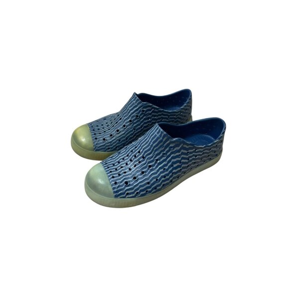 Native Shoes Jefferson Kids Size J2 Blue Glow In The Dark Wavy Stripe Slip-On - Picture 1 of 8